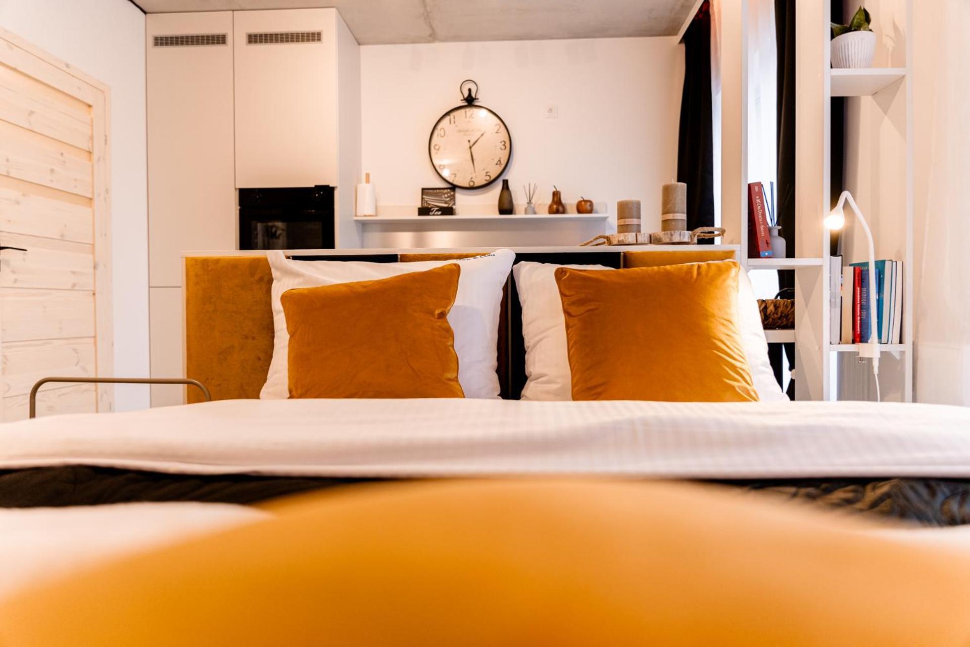 Hop & Lulu Delux Apartments Goleniów Buitenkant foto