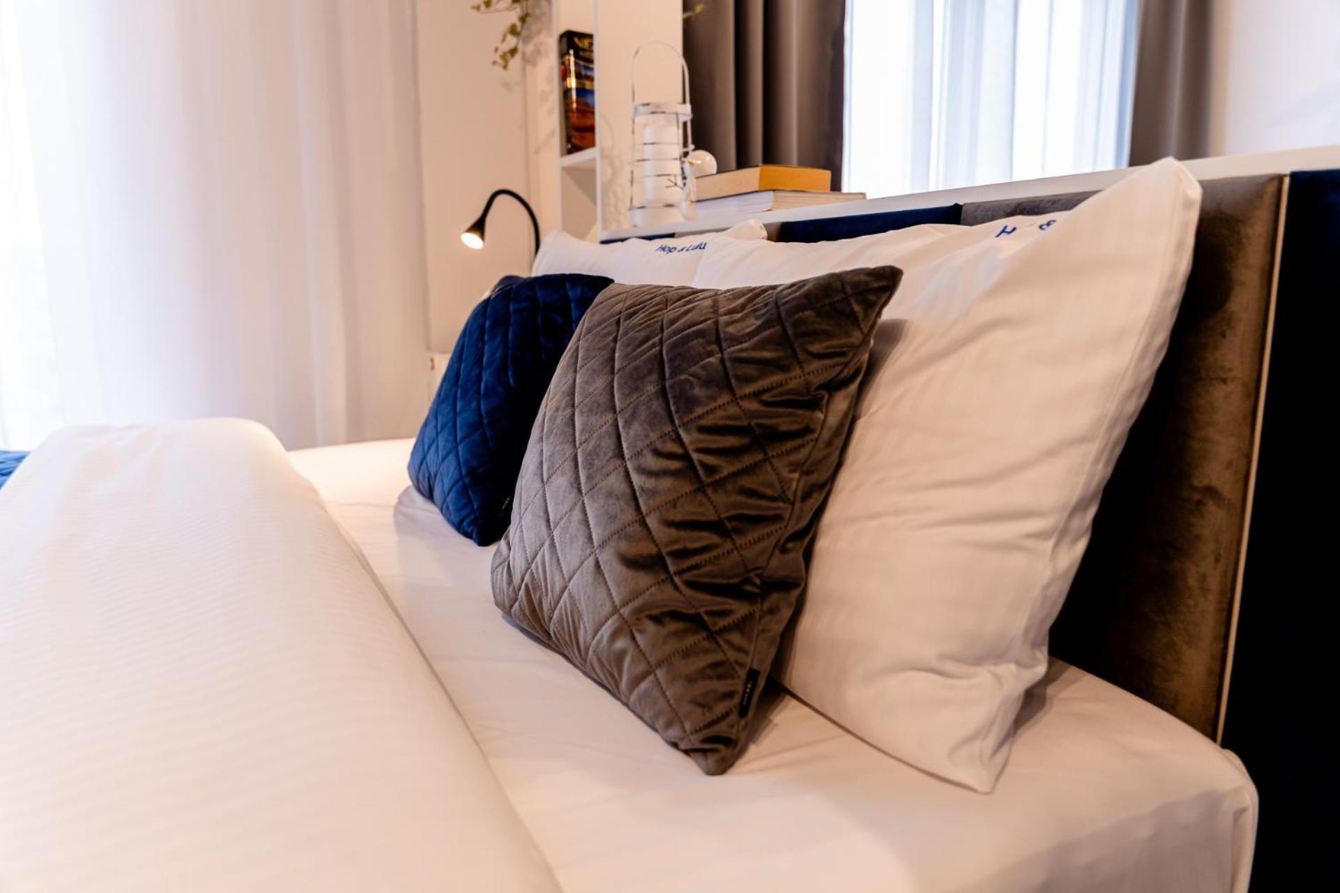 Hop & Lulu Delux Apartments Goleniów Buitenkant foto