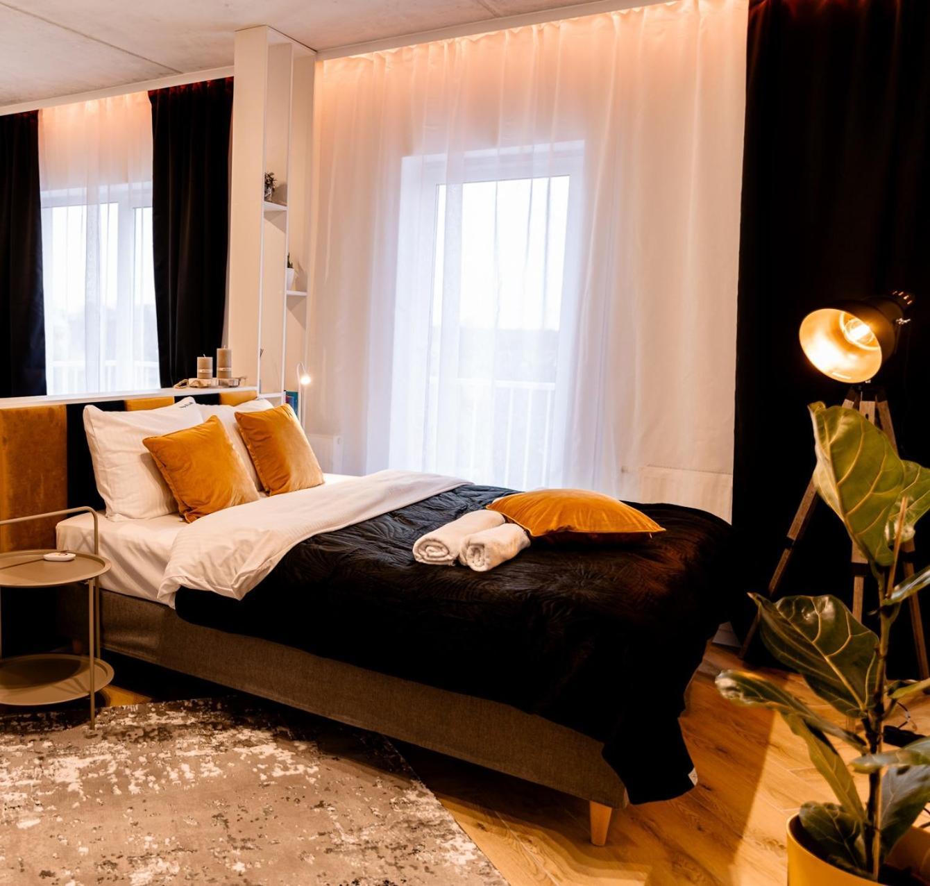 Hop & Lulu Delux Apartments Goleniów Buitenkant foto